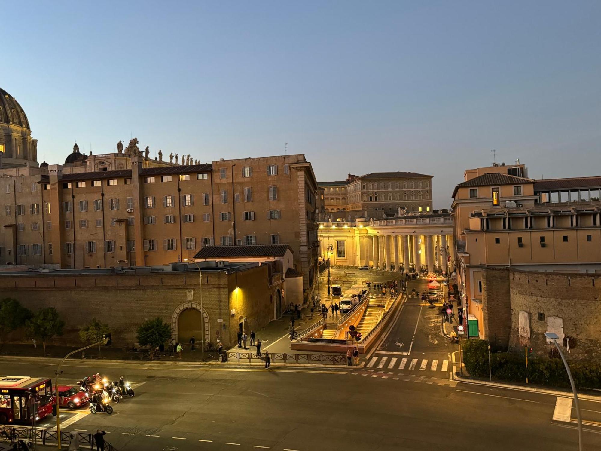 3c Domus Vaticana Apartamento *